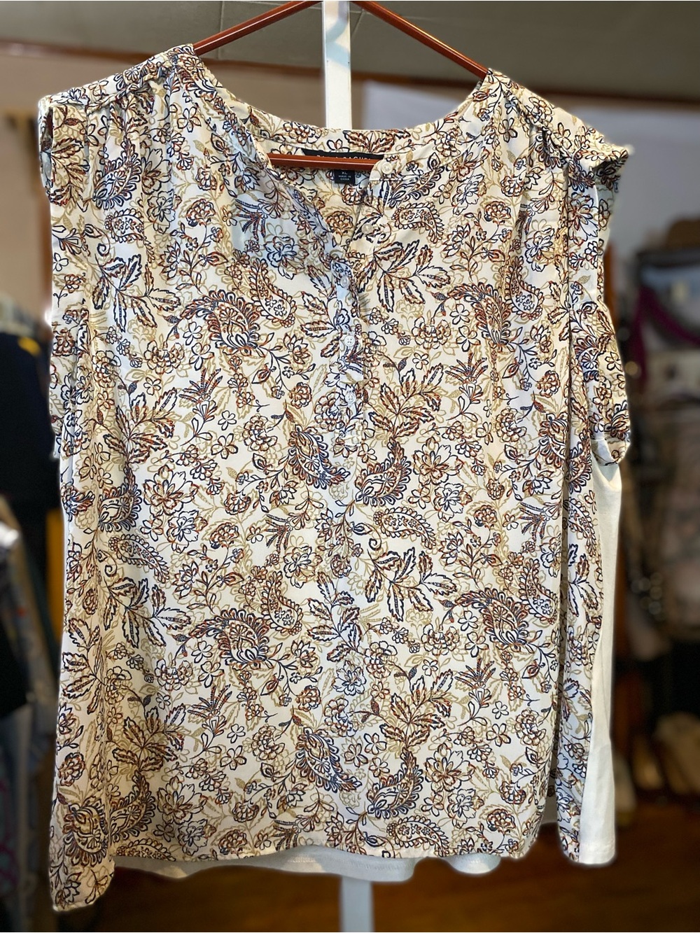 Zac & Rachel Cream Floral Paisley Sleeveless Top